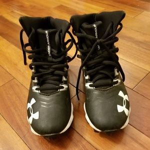 Under Armour sports cleats